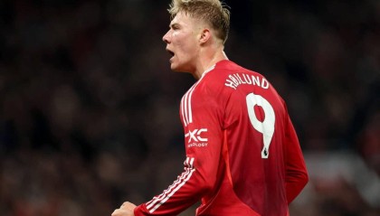 天空体育：米兰未能说服霍伊伦接受他们提供的转会条件